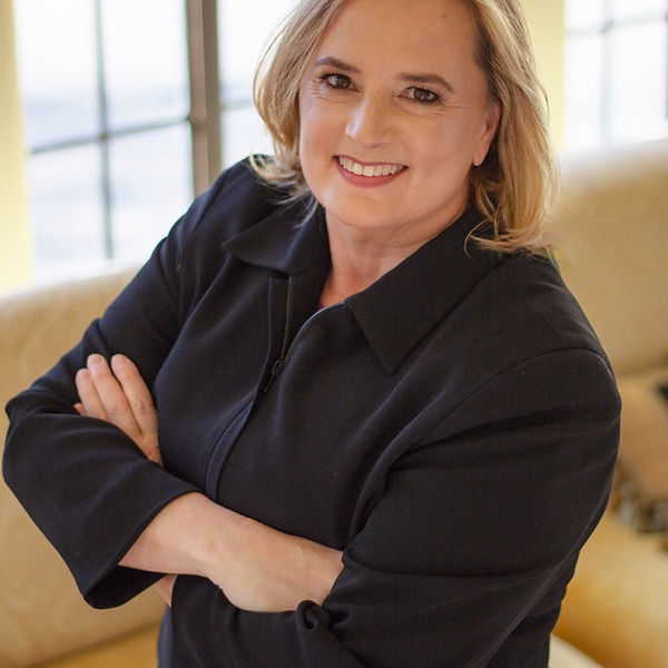 Portrait of Jennifer West, Founder of the Sugar Land location